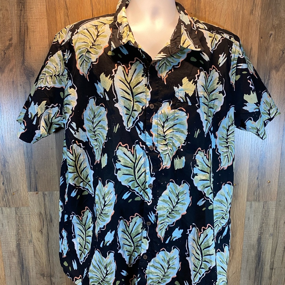 Beautiful Patagonia summer Aloha style shirt